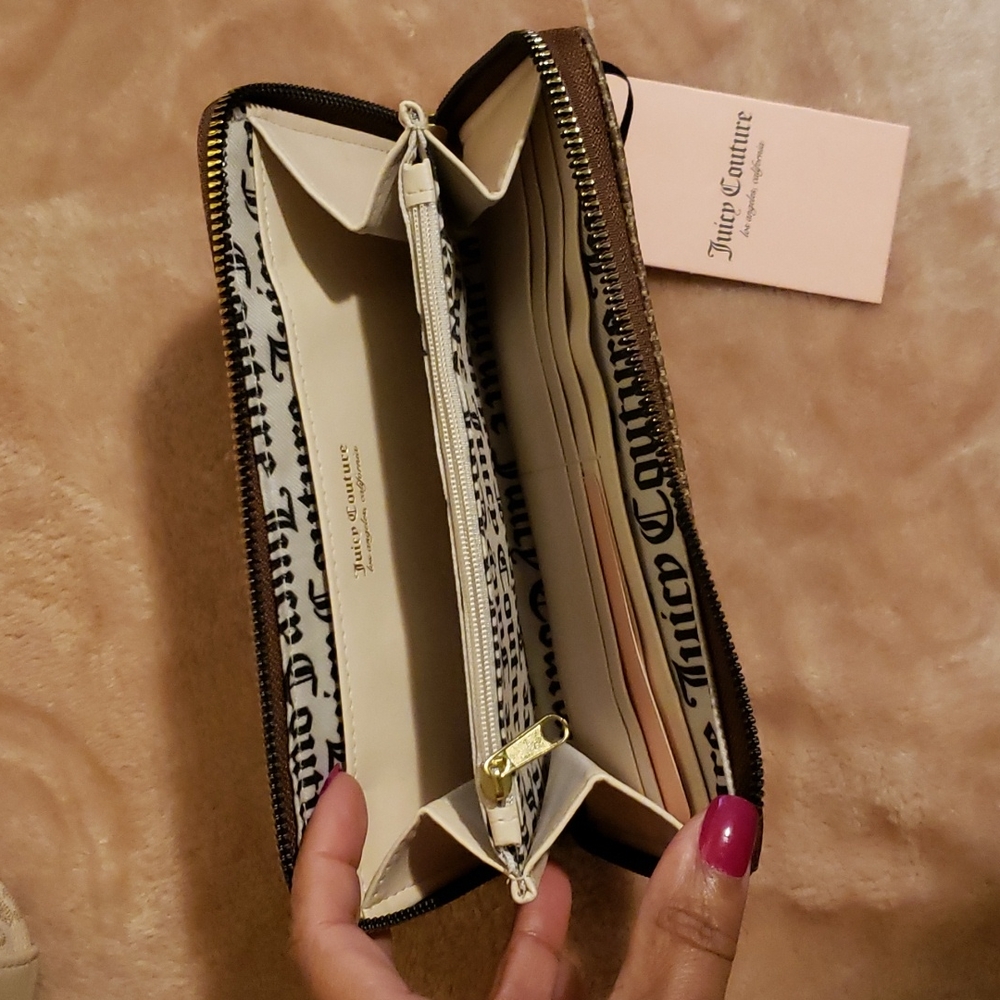 ●JUICY COUTURE fullsize Wallet - Picture 2 of 3